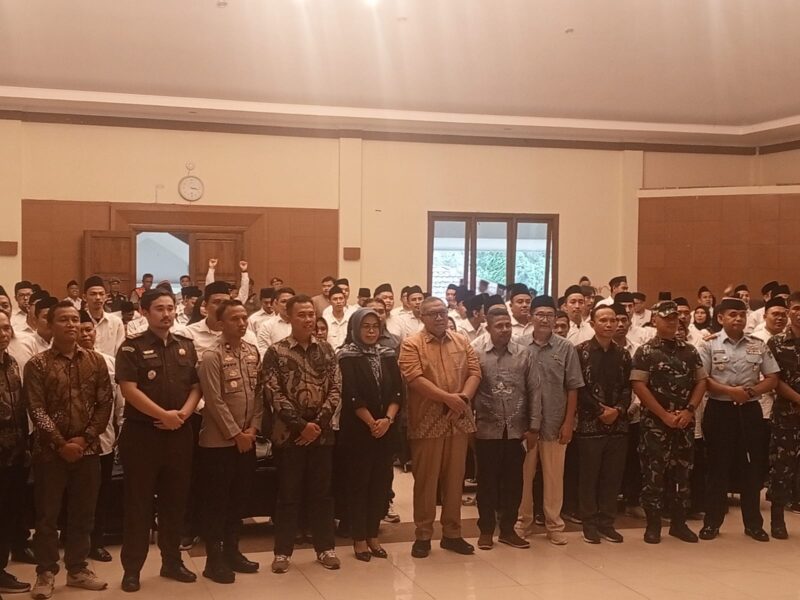 Pelantikan dan Pengambilan Sumpah 235 PPK Kabupaten Sukabumi Pilkada 2024 di Hotel Resot Pangrango Kabupaten Sukabumi,(GELIATMEDIA.COM/JUBIR GRUP)