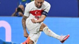 Dramatis! Turki raih tiket ke babak 16 besar Euro 2024 setelah mengalahkan Republik Ceko 2-1. Hakan Calhanoglu dan Cenk Tosun jadi pahlawan kemenangan. | Instagram/@euro2024