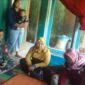 Babinsa Sangrawayang Laksanakan Pendampingan Pemeriksaan Lansia