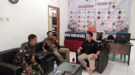 Jelang Pemilihan Kepala Daerah, Danramil 2201/Cisolok Laksanakan Giat Komsos