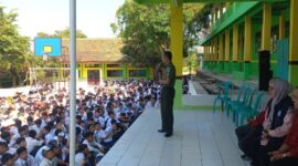 Batuud Koramil 2201/Cisolok Berikan Materi Wasbang pada Pelajar SMP Negeri 1 Cisolok