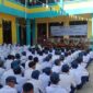 Untuk Ciptakan Cinta Tanah Air Dan Bela Negara, Babinsa Koramil 2201/Cisolok Berikan Wasbang Di SMP Risma