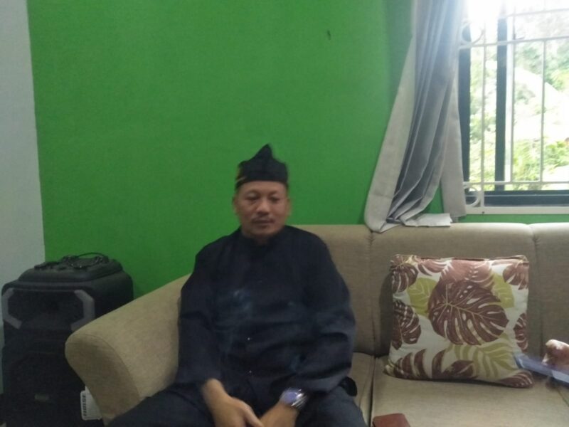 Kepala Desa Cilengsing Percantik Desanya Bangun Gedung Serbaguna Untuk Masyarakat