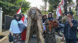 Pembukaan Hari Jadi Desa Cimanggu Ratusan Masyarakat Tumpah Ruah Padati Lapang Sepak Bola Cikeong