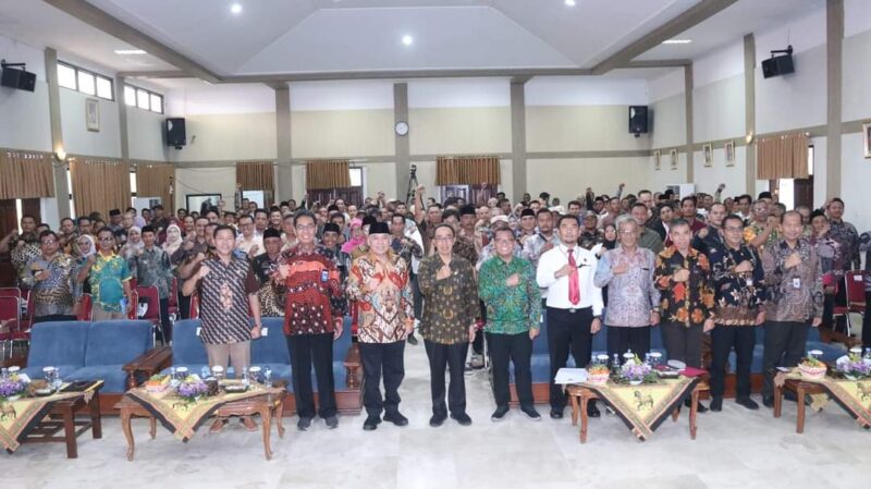 Ratusan Kades dan Camat di Kabupaten Sukabumi Ikuti Workshop Evaluasi Keuangan Desa