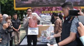 Polda Jawa Barat Ungkap Praktik Produksi Pupuk Palsu di Bandung Barat