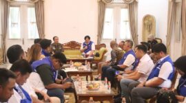 Sekda Terima Bantuan Untuk Korban Bencana di Sukabumi Dari Hiswana Migas Jakarta