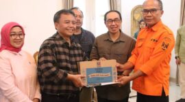 Sekda Kabupaten Sukabumi Hadiri Penyerahan Bantuan Beras CPPD Dari Pemprov Jabar