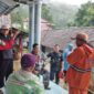 Dua Rumah Warga Rusak Tertimpa Pohon, Pemdes Cibodas Bergerak Cepat Evakuasi dan Perbaikan