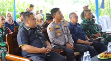 Distan Hadiri Penanaman Jagung Serentak 1 Juta Hektare di Kecamatan Caringin