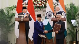 Presiden RI Prabowo Subianto dan Perdana Menteri India Narendra Modi menyaksikan pertukaran lima Memorandum of Understanding (MoU) kerja sama antara Indonesia dan India di New Delhi.