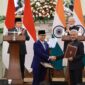 Presiden RI Prabowo Subianto dan Perdana Menteri India Narendra Modi menyaksikan pertukaran lima Memorandum of Understanding (MoU) kerja sama antara Indonesia dan India di New Delhi.