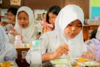 Program MBG terus berjalan selama Ramadhan dengan penyesuaian agar siswa tetap mendapat asupan bergizi saat berbuka puasa. | Instagram.com/badangizinasional.ri