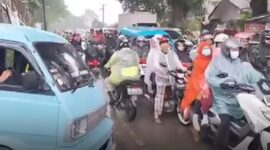 Pengerjaan Gorong-Gorong di Jalan Pelabuhan II Sebabkan Kemacetan Panjang