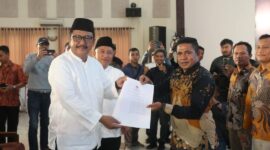 Resmi! Asep Japar dan Andreas ditetapkan sebagai Bupati dan Wakil Bupati Sukabumi periode 2025-2030 dalam rapat pleno terbuka KPU Kabupaten Sukabumi. 