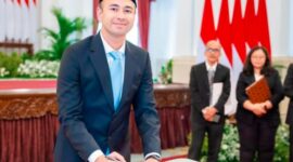 Raffi Ahmad catatkan kekayaan Rp1,033 triliun dalam LHKPN 2025! Intip sumber pendapatannya yang fantastis di sini. | instagram.com/raffinagita1717