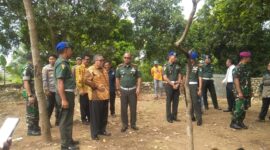 Bupati Sukabumi, Drs. H. Marwan Hamami, MM, bersama Danpomdam III/Siliwangi, Kolonel CPM Didin Sofyannadin, meresmikan Kantor Subdenpom Persiapan Palabuhanratu.