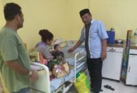 Lurah Palabuanratu, Yadi Supriadi, membuktikan komitmennya dalam melayani warga tanpa batas waktu.