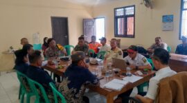 Kepala Desa Jayanti, Nandang S.Ag., menggelar rapat koordinasi bersama berbagai elemen masyarakat untuk membahas tiga agenda utama: persiapan Ramadan, penanganan ODGJ, dan persiapan pengumpulan zakat.