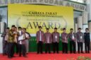 Ketua DPRD Kabupaten Sukabumi, Budi Azhar Mutawali, S.IP, menghadiri BAZNAS Kabupaten Sukabumi Awards 2025. Dalam kesempatan ini, beliau mengapresiasi kinerja BAZNAS serta mendorong transparansi dan inovasi dalam pengelolaan zakat.