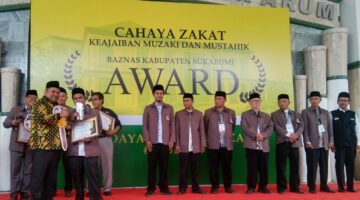 Ketua DPRD Kabupaten Sukabumi, Budi Azhar Mutawali, S.IP, menghadiri BAZNAS Kabupaten Sukabumi Awards 2025. Dalam kesempatan ini, beliau mengapresiasi kinerja BAZNAS serta mendorong transparansi dan inovasi dalam pengelolaan zakat.