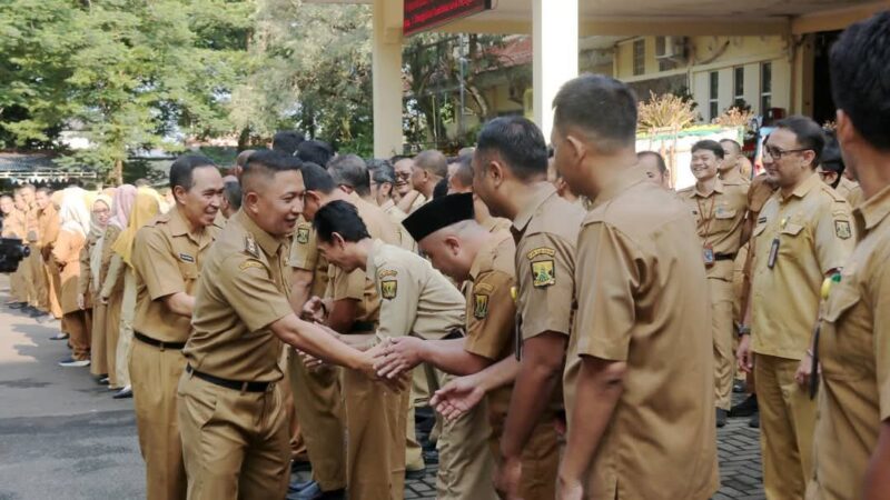 Bupati Sukabumi, H. Asep Japar, menegaskan pentingnya kekompakan ASN dalam membangun Kabupaten Sukabumi yang lebih maju, unggul, dan Mubarakah.