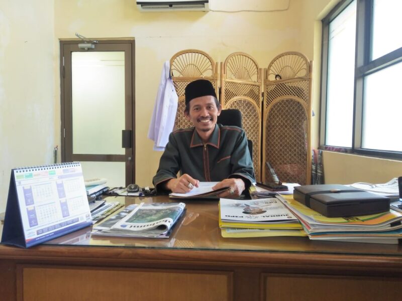 DPMD Kabupaten Sukabumi menegaskan perannya sebagai pembina keuangan desa sesuai regulasi yang berlaku. Pengawasan pengelolaan keuangan desa juga melibatkan berbagai pihak, termasuk kecamatan, Inspektorat, dan aparat penegak hukum.