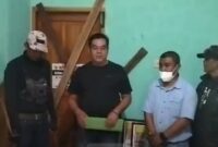 Ruang kerja Kepala Desa Ciemas disegel warga akibat dugaan kurangnya pelayanan. DPMD Kabupaten Sukabumi tengah melakukan penelusuran untuk mengetahui penyebab pasti aksi tersebut dan memastikan pelayanan tetap berjalan.