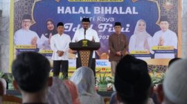 Momen halal bihalal menjadi ajang silaturahmi penuh makna di Pendopo Sukabumi. Bupati H. Asep Japar mengajak seluruh elemen masyarakat untuk saling memaafkan, mempererat persaudaraan, dan menyatukan tekad membangun Kabupaten Sukabumi yang lebih maju, unggul, berbudaya, dan berkah.