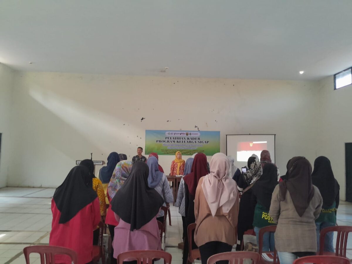 Pembukaan pelatihan kader Program Keluarga SIGAP resmi digelar oleh Puskesmas Palabuhanratu. Selama dua hari, para kader Posyandu se-Kelurahan Palabuhanratu mengikuti pembekalan penting demi meningkatkan pengetahuan dan peran aktif mereka dalam mendukung kesehatan keluarga, khususnya ibu dan anak.