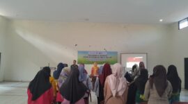 Pembukaan pelatihan kader Program Keluarga SIGAP resmi digelar oleh Puskesmas Palabuhanratu. Selama dua hari, para kader Posyandu se-Kelurahan Palabuhanratu mengikuti pembekalan penting demi meningkatkan pengetahuan dan peran aktif mereka dalam mendukung kesehatan keluarga, khususnya ibu dan anak.