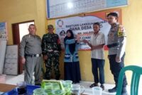 Penyaluran Bantuan Langsung Tunai Dana Desa (BLT DD) Tahun Anggaran 2025 di Desa Cimanggu berjalan lancar dan penuh kebersamaan.
