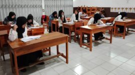 PKBM Muslim Cendikia sukses melaksanakan PSAJ Paket C Tahun 2025 yang diikuti oleh 115 peserta didik secara luring dan daring. Kegiatan ini menjadi momen penting dalam perjalanan pendidikan kesetaraan, sekaligus bukti semangat belajar yang tinggi dari para peserta.