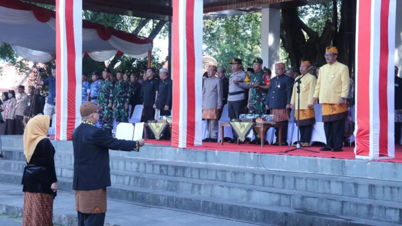 Dalam semangat Hardiknas 2025, Kepala Dinas Perikanan Kabupaten Sukabumi, Nunung Nurhayati, mengajak pelajar Indonesia menjadi generasi cerdas dan cinta perikanan.