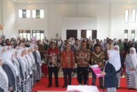 Bupati Sukabumi H. Asep Japar menghadiri pelantikan pengurus IBI Kabupaten Sukabumi dan meluncurkan sistem digital Srikandi.