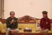 Sekda Kabupaten Sukabumi, Ade Suryaman, menerima audiensi Yayasan Suku Raga di Pendopo Sukabumi.