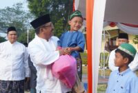 Pimpinan daerah Kabupaten Sukabumi melaksanakan Salat Idul Adha 1446 H bersama masyarakat di Ponpes Modern Assalam Putri, Kecamatan Warungkiara.
