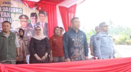 Panen Raya Jagung Serentak Kuartal II di Desa Selawangi menjadi bukti nyata sinergi antara petani, pemerintah daerah, dan Polri dalam memperkuat ketahanan pangan nasional.