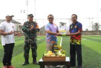 Lapang Mini Soccer Garuda Bhwa resmi dibuka oleh Asda II Bidang Ekonomi dan Pembangunan, Puji Widodo.