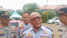 Dinas Perhubungan Kabupaten Sukabumi menerima aspirasi para pengemudi truk yang menolak RUU ODOL 2025.