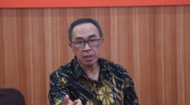 Sekretaris Daerah Kabupaten Sukabumi, Ade Suryaman, memimpin rapat pembentukan Tim Percepatan dan Pengendalian Pembangunan