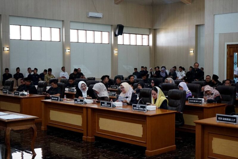 Dishub Kabupaten Sukabumi dukung pengesahan dua Raperda strategis sebagai wujud komitmen terhadap transparansi anggaran dan kesiapan Pilkada 2029.