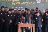 Bupati Sukabumi H. Asep Japar menegaskan komitmennya untuk mengangkat kejayaan pencak silat di daerahnya.