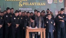 Bupati Sukabumi H. Asep Japar menegaskan komitmennya untuk mengangkat kejayaan pencak silat di daerahnya.