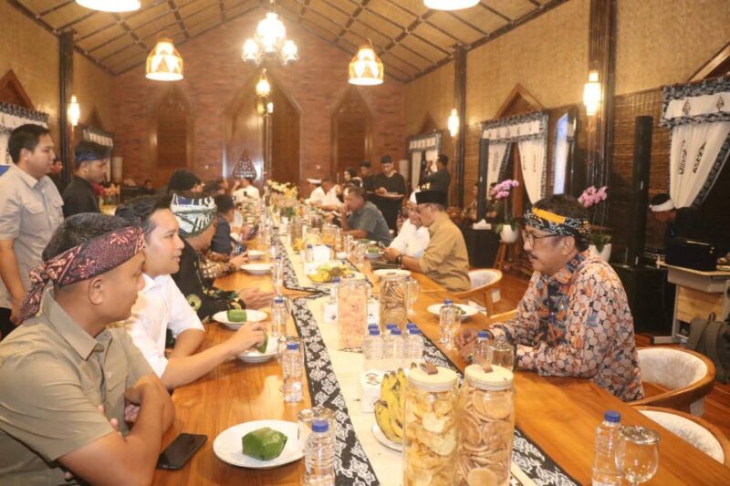 Bupati Sukabumi H. Asep Japar bersama jajaran menghadiri Rapat Koordinasi bersama Mendagri Tito Karnavian.