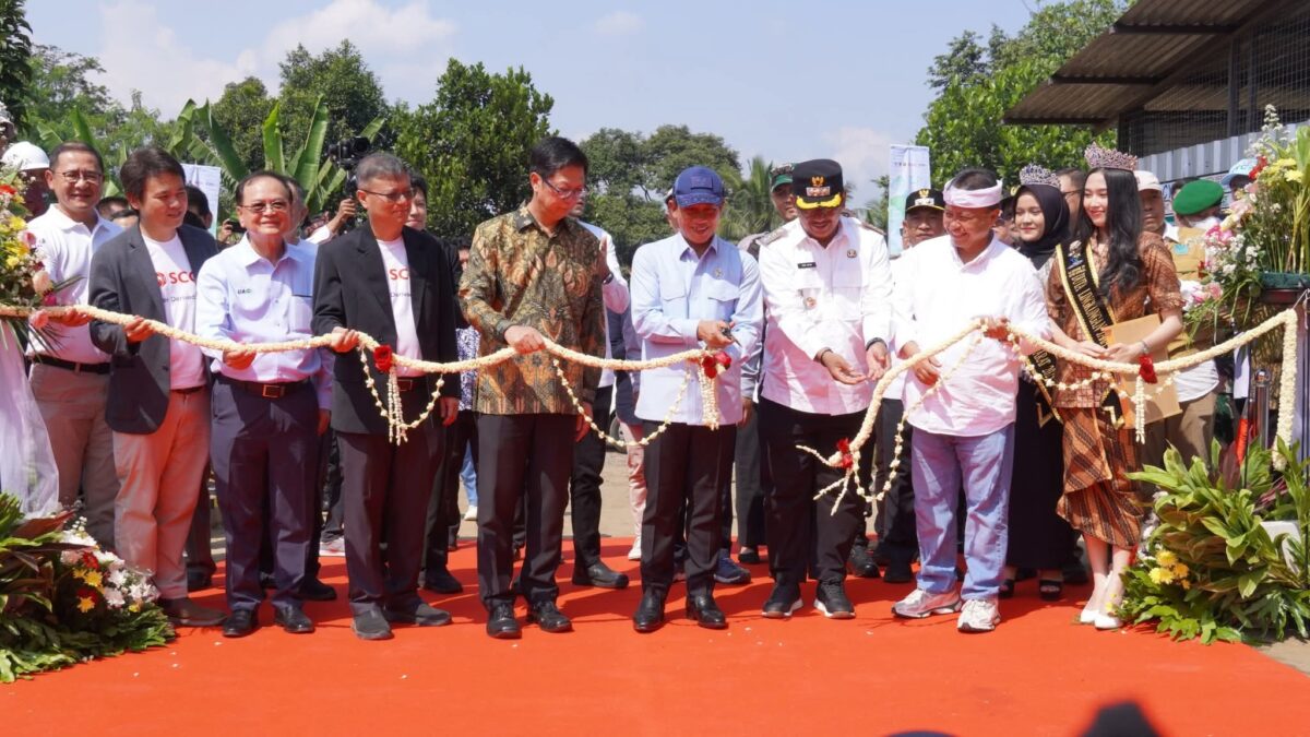 Bupati Sukabumi resmikan RDF Cimenteng