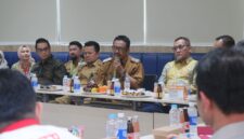 Bappelitbangda Kabupaten Sukabumi dorong sinergi dunia usaha dan pemerintah melalui penyelarasan program CSR dengan prioritas pembangunan daerah.