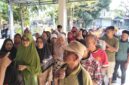 Sebanyak 1.826 Keluarga Penerima Manfaat di Kelurahan Palabuhanratu menerima bantuan beras dari Bulog