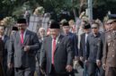 Ketua DPRD Kabupaten Sukabumi, Budi Azhar Mutawali, menghadiri upacara HUT Bhayangkara ke-79 di Alun-Alun Palabuhanratu.
