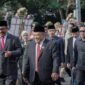 Ketua DPRD Kabupaten Sukabumi, Budi Azhar Mutawali, menghadiri upacara HUT Bhayangkara ke-79 di Alun-Alun Palabuhanratu.